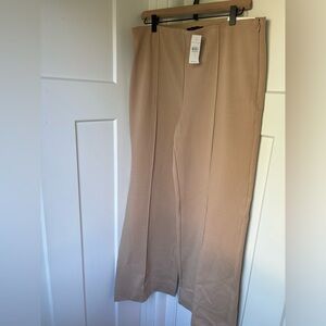 NWT Ann Taylor camel high-rise stretch waist pant with size zip